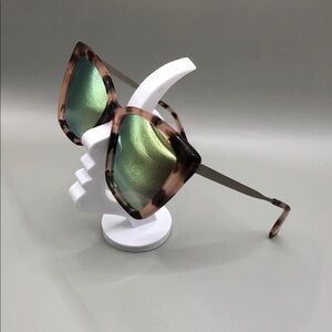 DIFF Eyewear Becky II Leopard Sunglasses Cat Eye Trendy